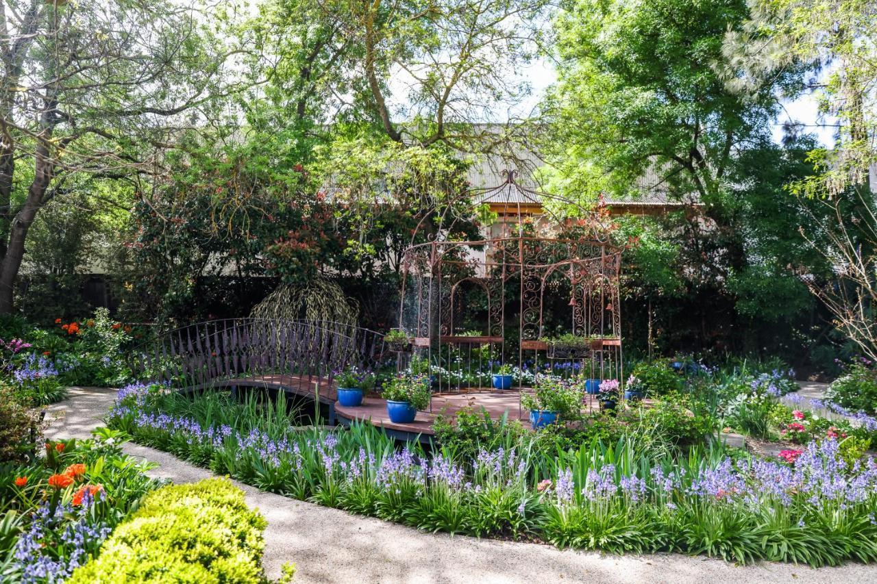 Elizabethan Lodge Melbourne Exteriör bild